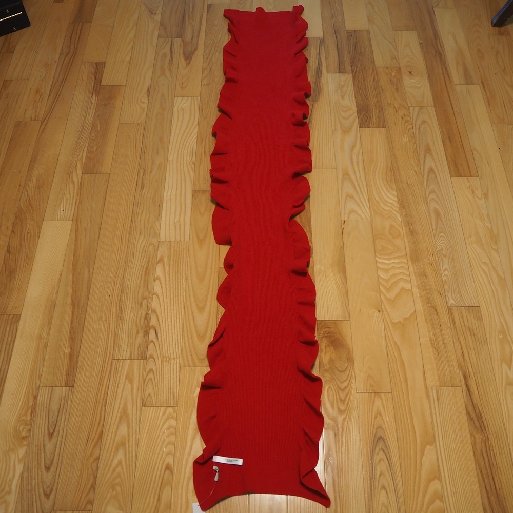 Talbots Ruffle Ribbed Knit Scarf- New With Tags- Winter Holiday Accessory - Picture 6 of 10